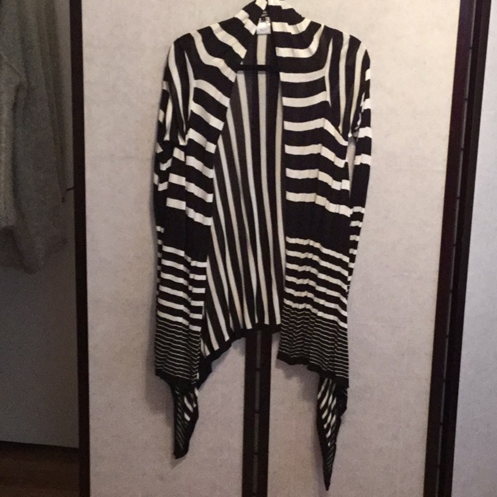 Tart Open Cardigan